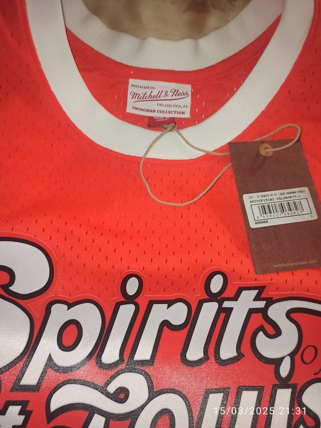 Camiseta Michell y Ness talla L