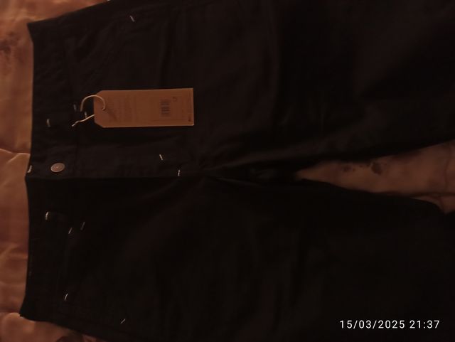 Pantalón vaquero negro Levis hombre talla 32-34