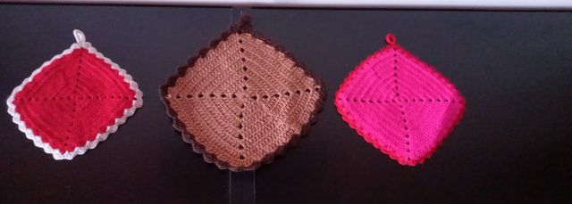 Conjunto de pegas decorativas em renda