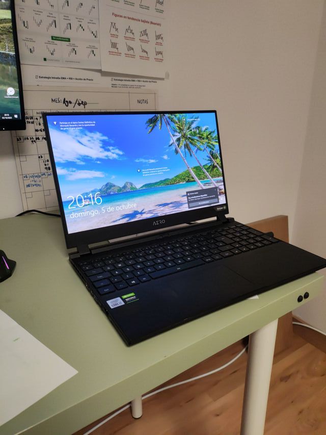 Portatil gaming 4K o edición Gigabyte Aero 15 Oled