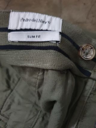 Calças cor verde Pedro del Hierro