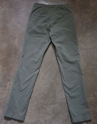 Calças cor verde Pedro del Hierro