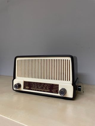 Radio Antigua Anglo Baquelita