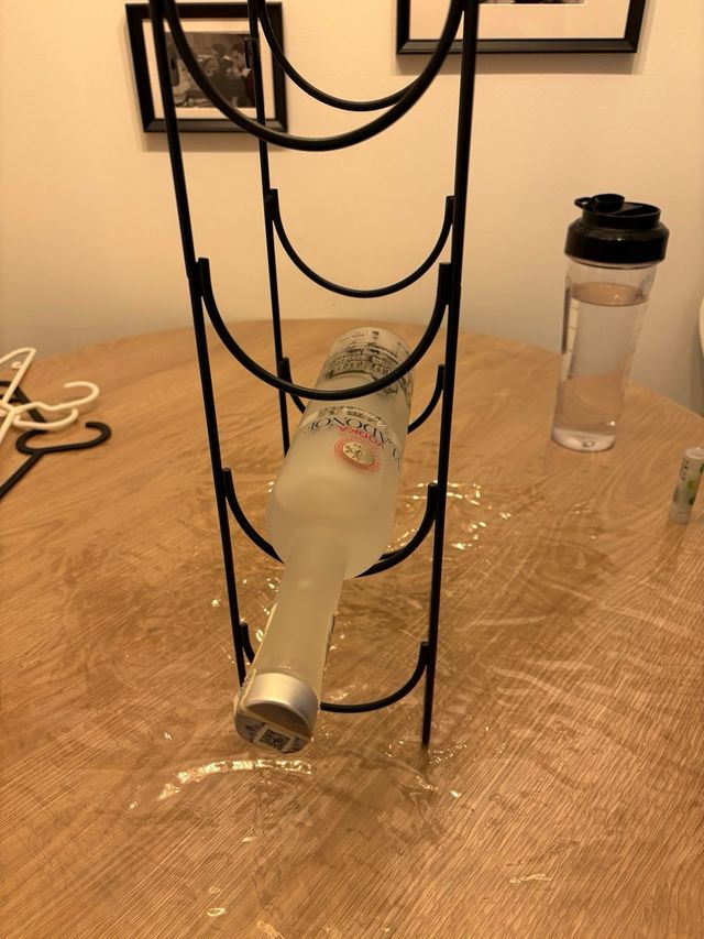 Estante vinos y alcoholes