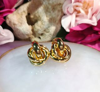 Pendientes chapados en oro