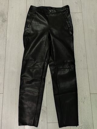 Pantalones cuero Cortefiel forro interno