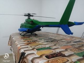 Helicoptero con maqueta