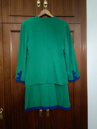 Vestido con chaqueta