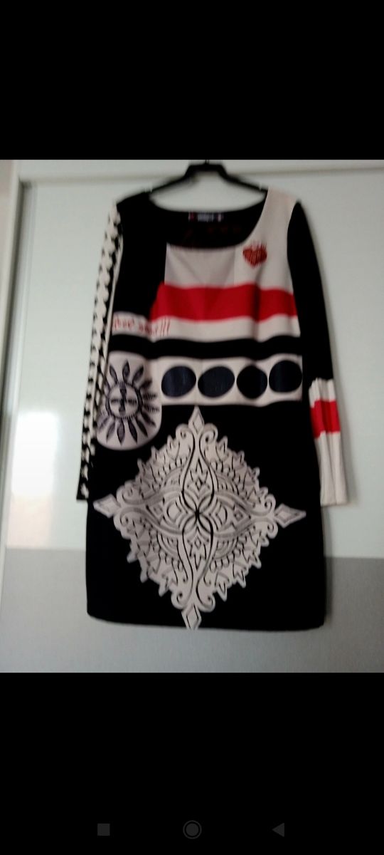 Vestido desigual manga larga negro 