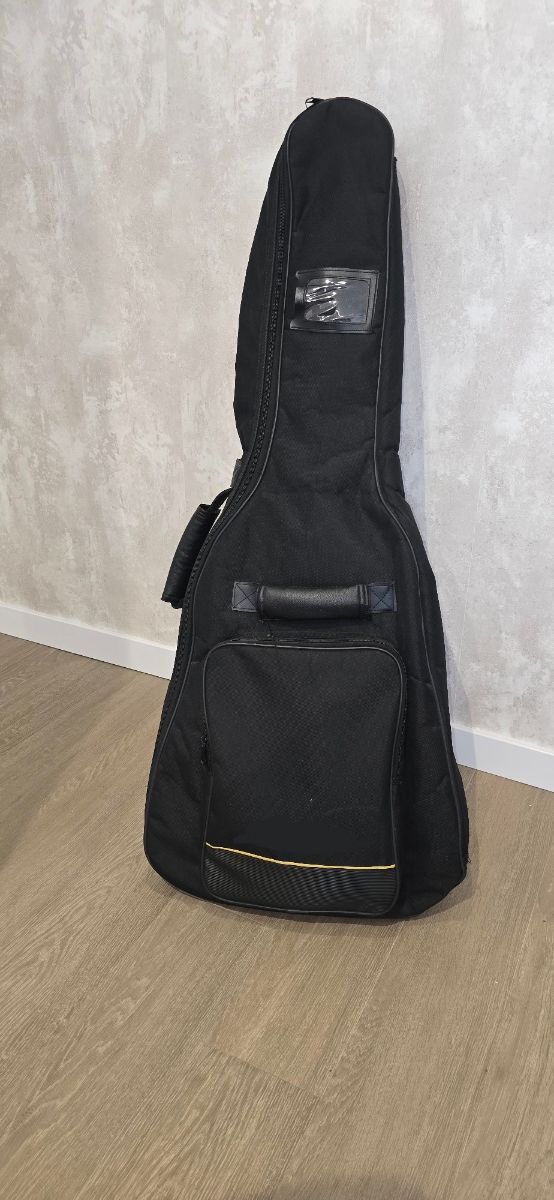 Guitarra acustica takamine