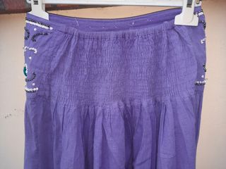 Pantalón harén morado con brillantes