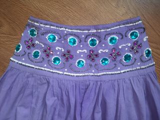 Pantalón harén morado con brillantes