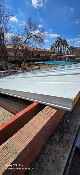 especializamos en la instalación de panelaneles sá