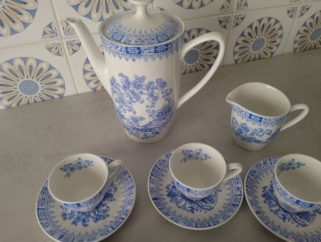 Juego de café de porcelana vintage Pontesa
