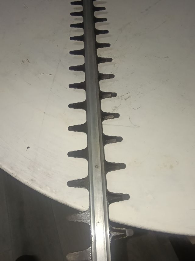 Cortasetos husqvarna 700HD60