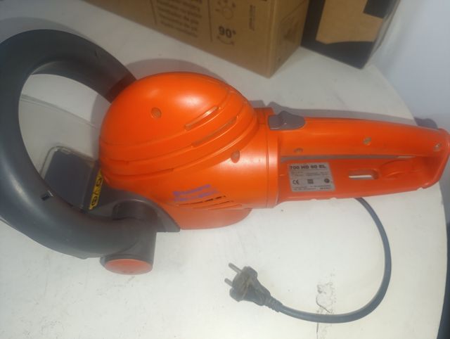 Cortasetos husqvarna 700HD60