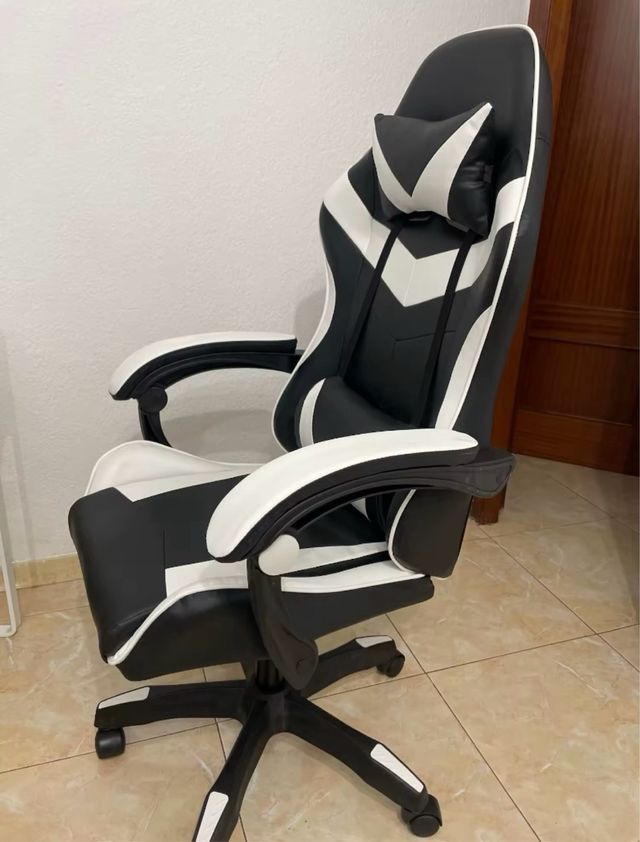 Sedia da Gaming bianca. Nuova.