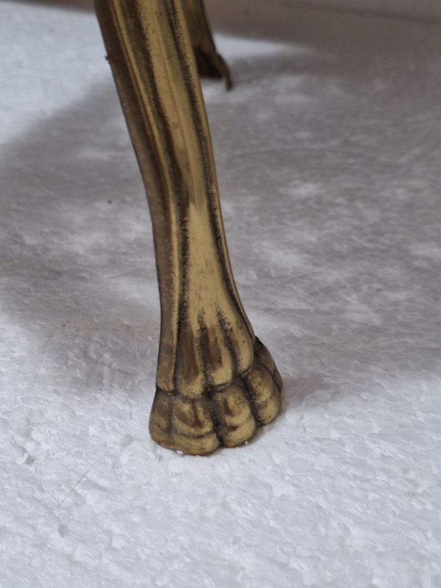 Piccolo tavolo ottone cesellato