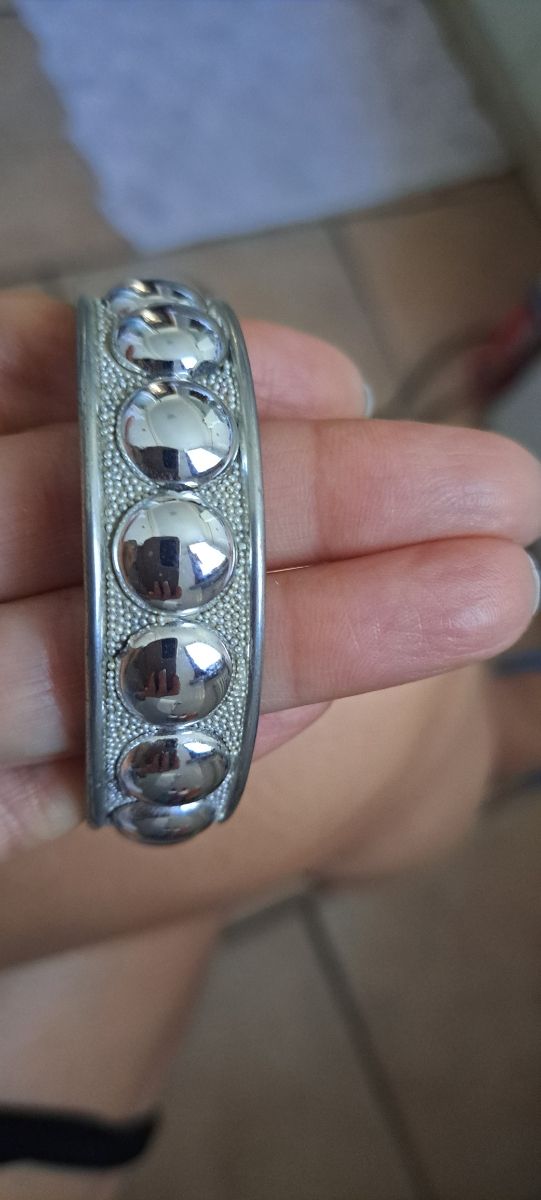 Bracciale metallo rigido