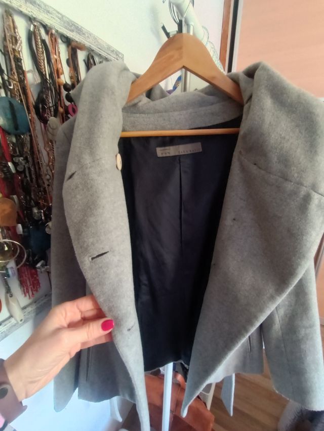 Abrigo gris