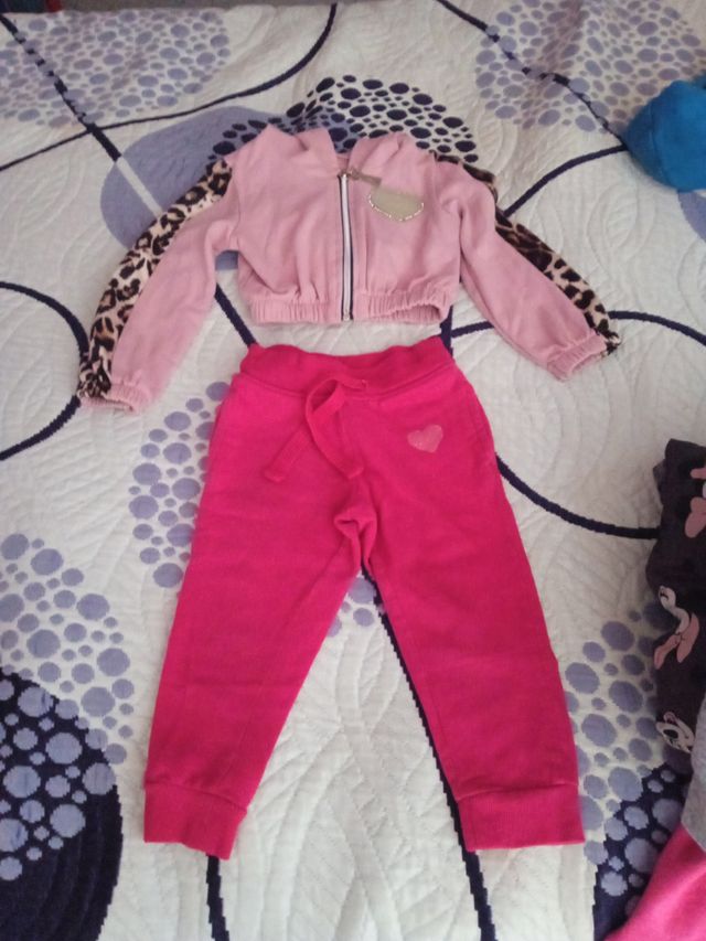 Pantalón y chaqueta de 86 cm