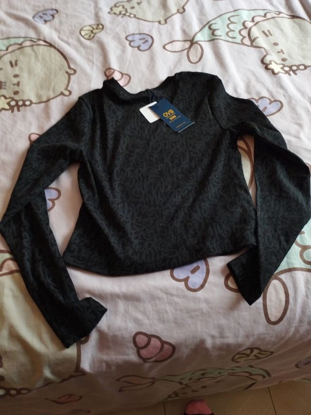 Crop top manga larga OVS