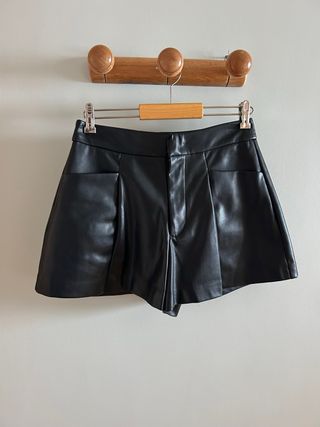 Shorts cuero