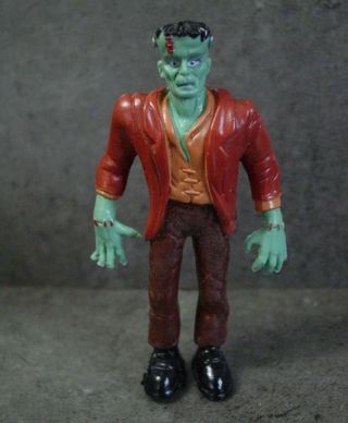 Figura PVC de Frankestein fabricado por YOLANDA