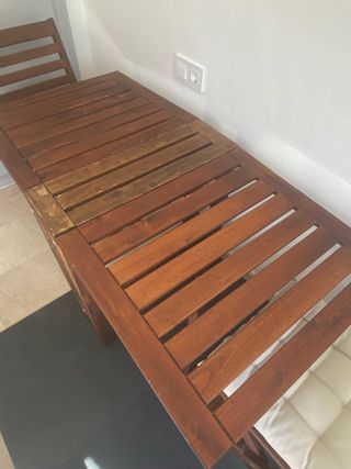 Mesa y dos sillas de exterior