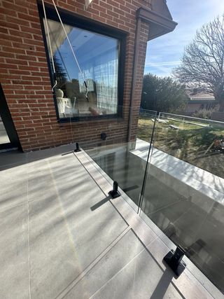 BARANDILLA DE PINZAS AL SUELO 