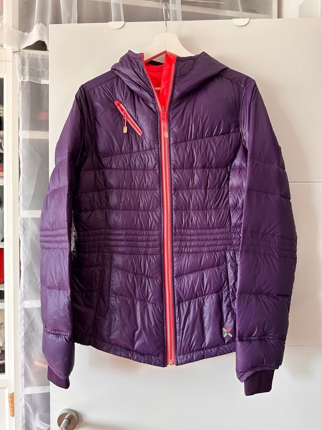 Abrigo morado reversible talla M