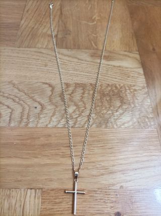 Cadena de oro con crucifijo49cm aprox