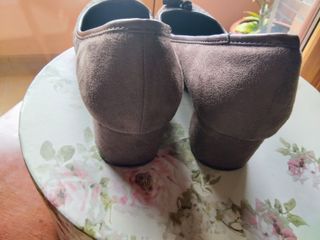 Zapato Manoletina Ante marrón Mari Paz. Talla 39. 
