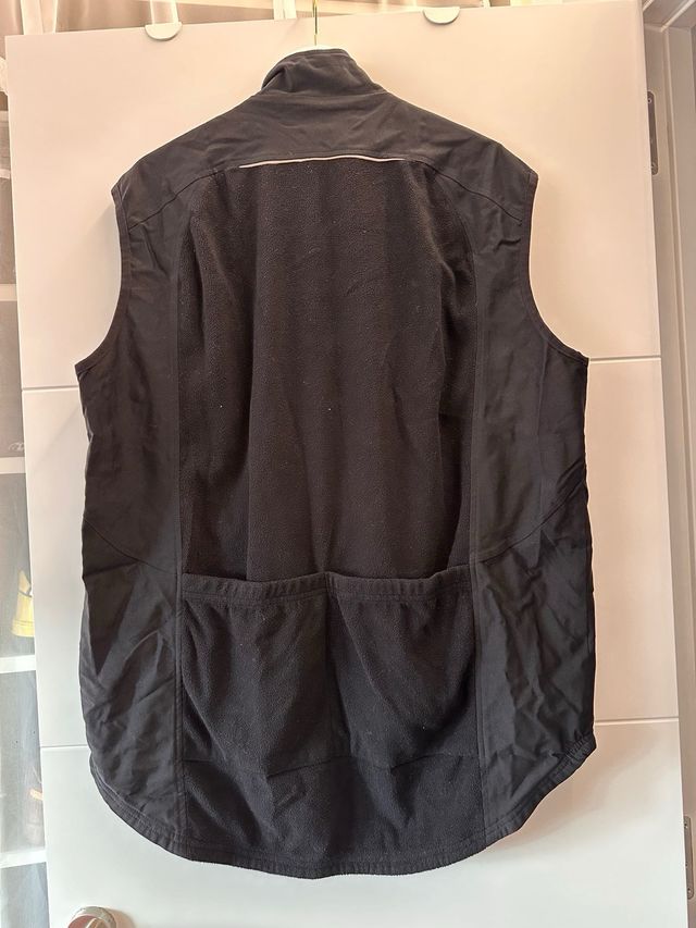 Chaleco negro hombre