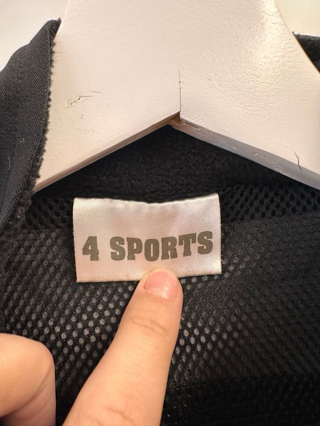 Chaleco negro hombre