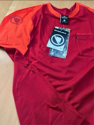 kit Mtb shorts + t-shirt ENDURA UOMO 