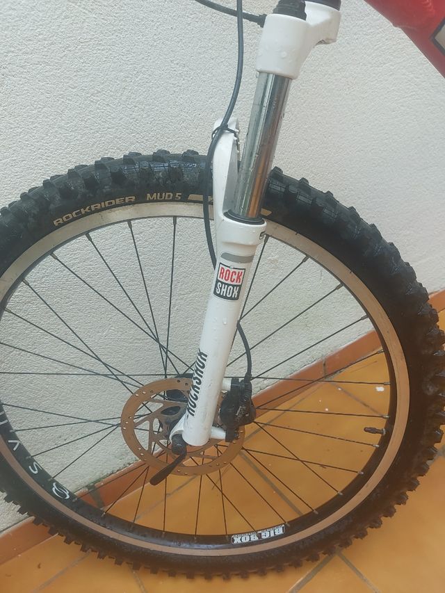 Bicicleta  Montaña Marca GT