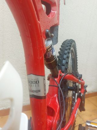 Bicicleta  Montaña Marca GT