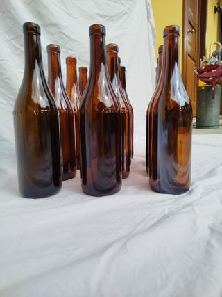 Bottiglie vuote per vino