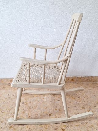 Mecedora infantil. Silla infantil.