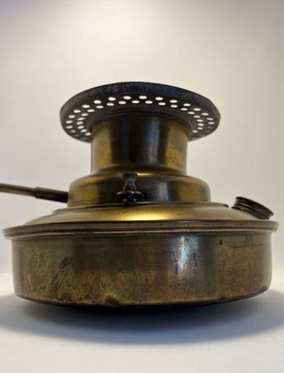 Antiguo hornillo de petróleo