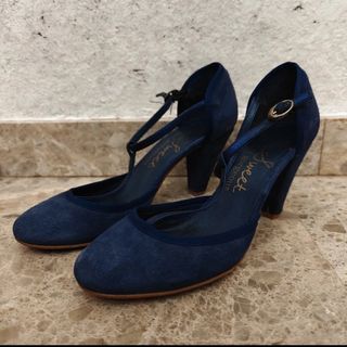 Zapato tacón azul ante
