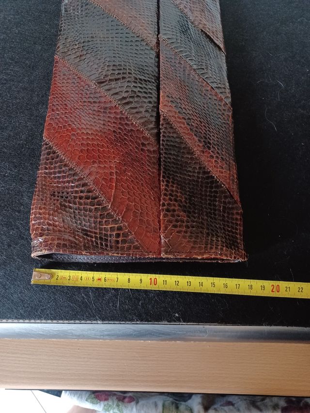 Bustina vintage in rettile