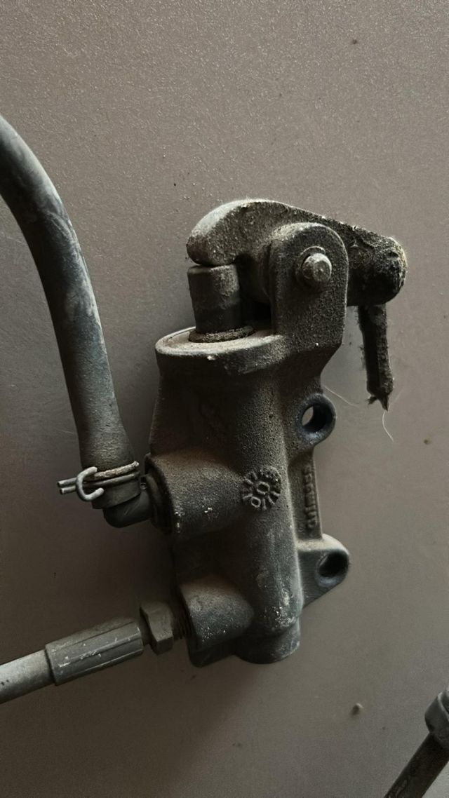 Llanta trasera Piaggio typheoon