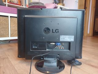 Monitor LG 22' Flatron Wide
