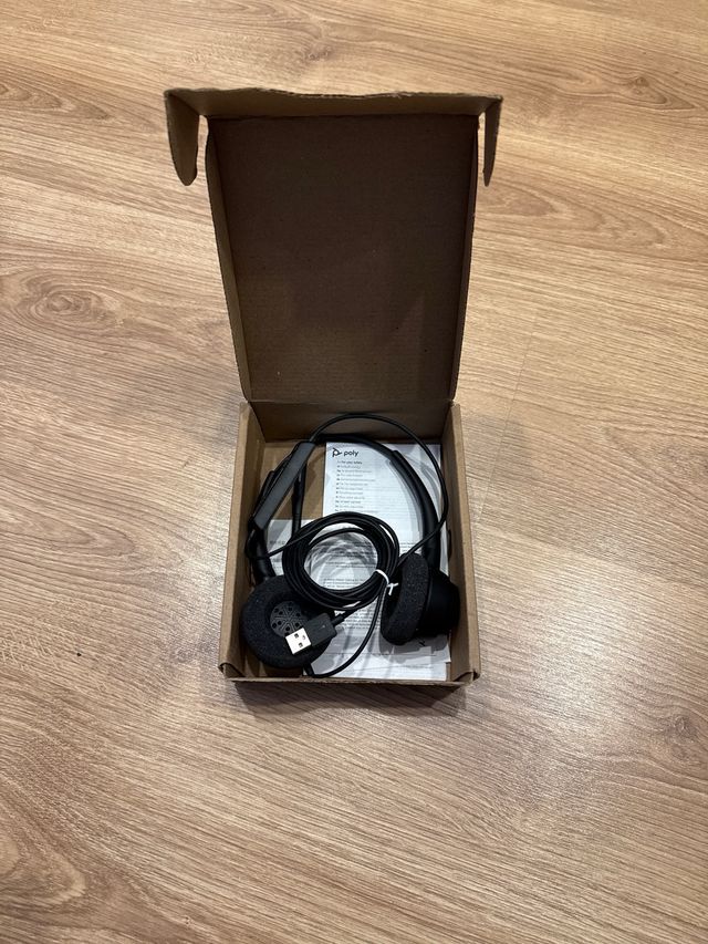 Auriculares supraurales Poly