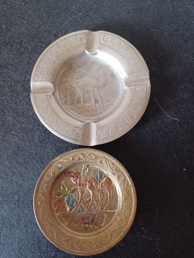 Set posacenere berberi sbalzati