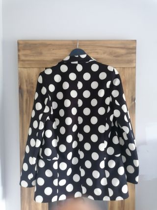 Americana flamenca lunares grandes