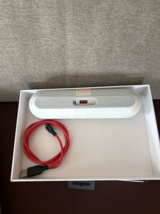 Altavoz bluetooth beats pill