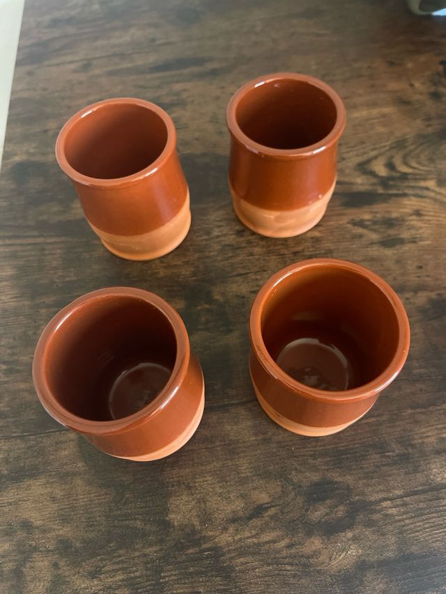 Juego vasos barro